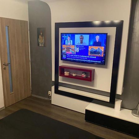 Beautiful Modern Apartment Крайова Экстерьер фото